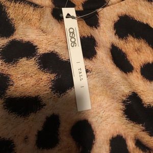 ASOS Tops - Printed Beach Crop Top- Sz 10 NWT ASOS Tops - Printed Beach Crop Top- Sz 10 NWT